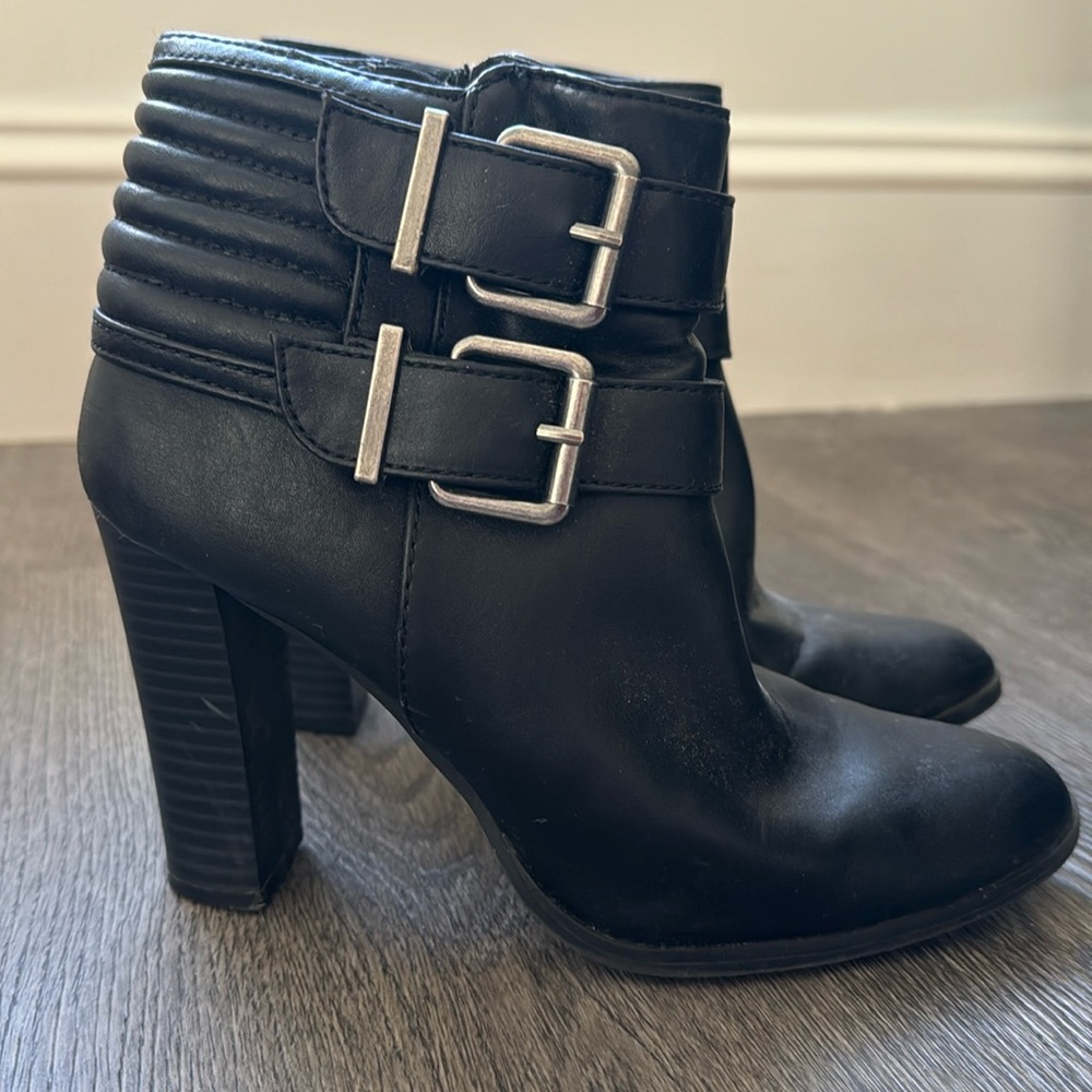 Express Booties Size 6